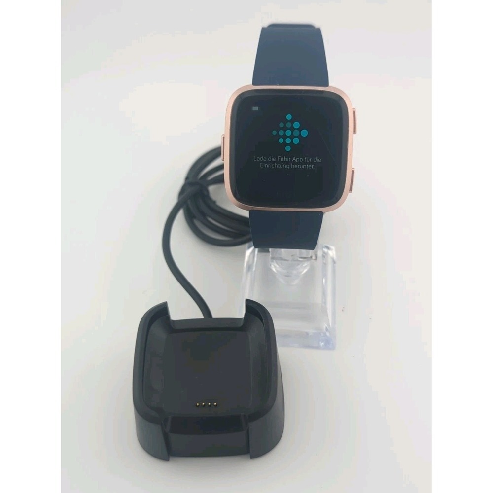 Fitbit Versa Smart Watch Fitness Tracker FB505 Rose Gold with Charger